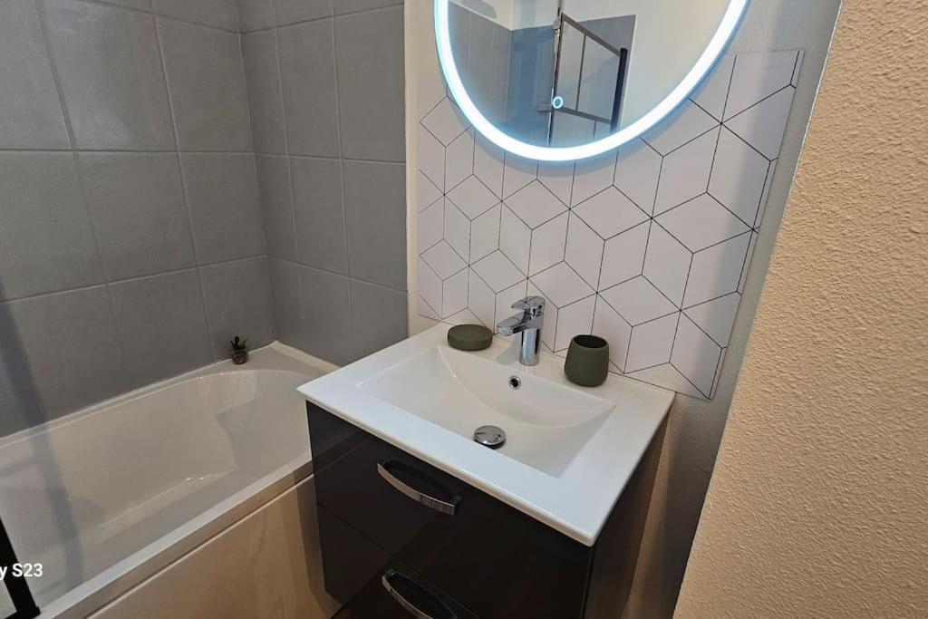 Appartement Calme Liévin Eksteriør bilde